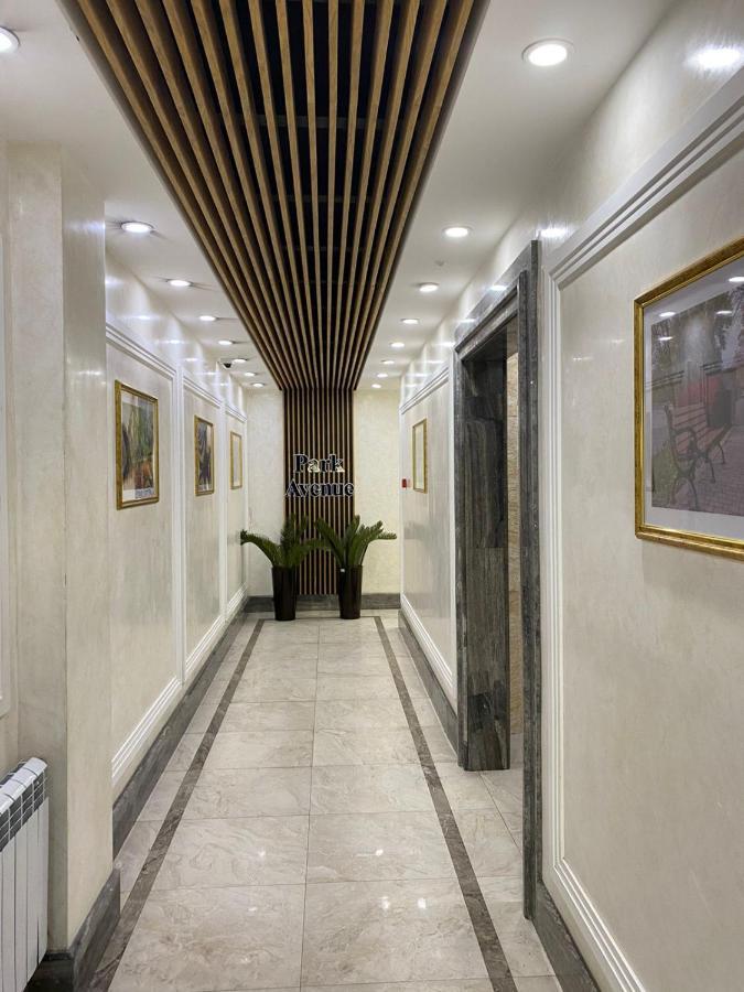 Park Avenue Напротив Ботанического Сада 阿斯坦纳 外观 照片
